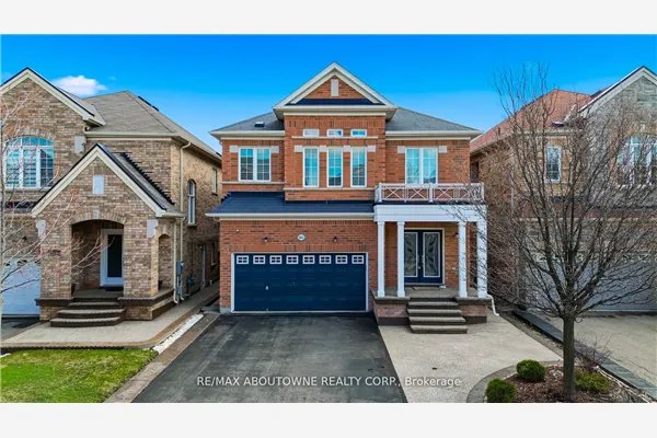 884 Stoutt Crescent