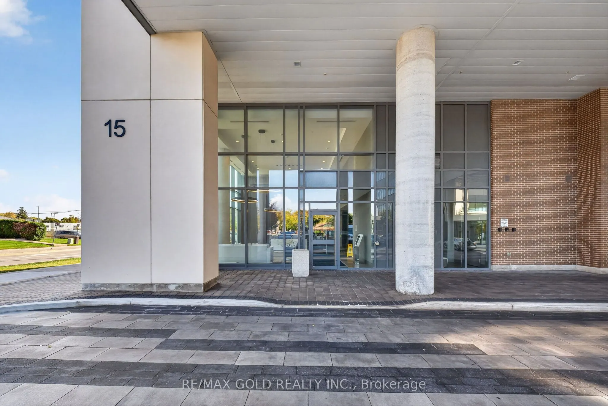 15 LYNCH Street #505