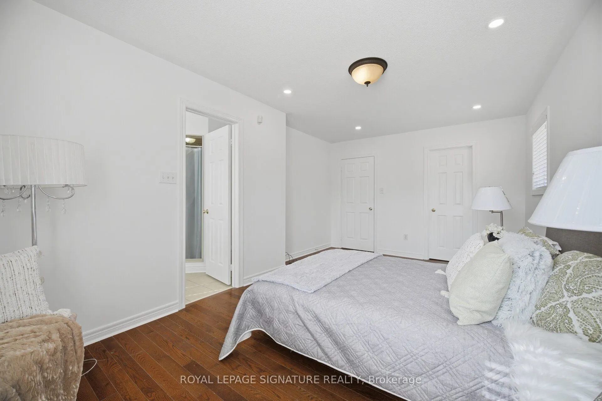 3250 Sunlight Street