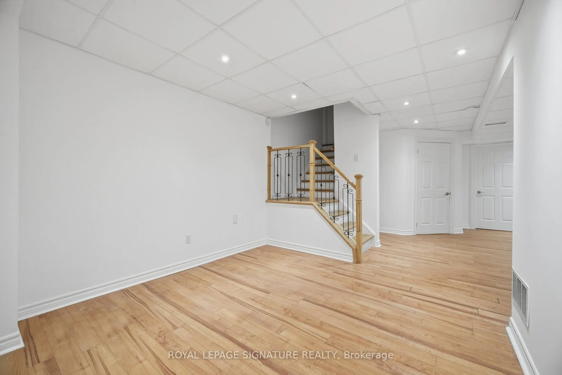 3250 Sunlight Street