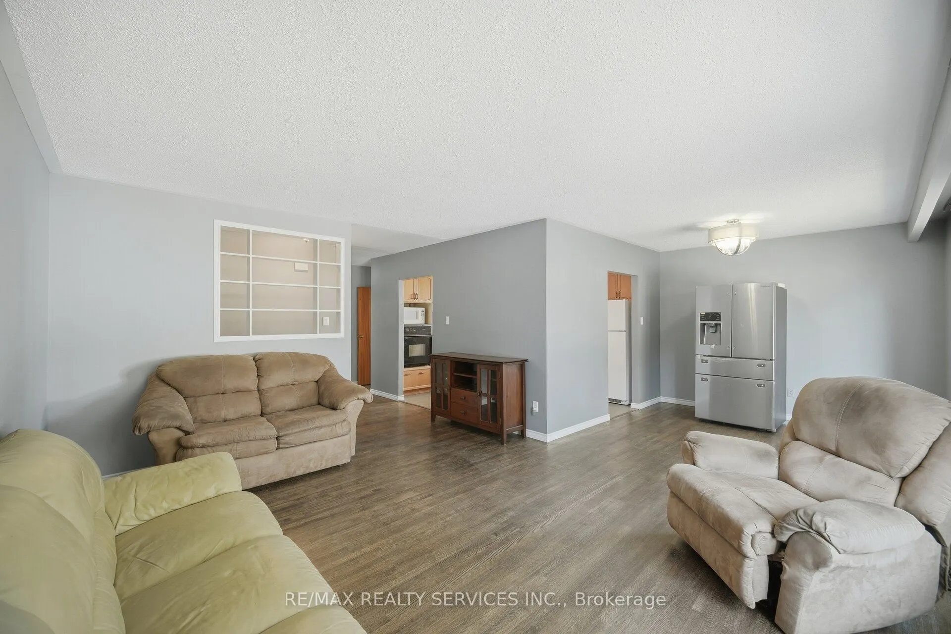 49 Ferndale Crescent