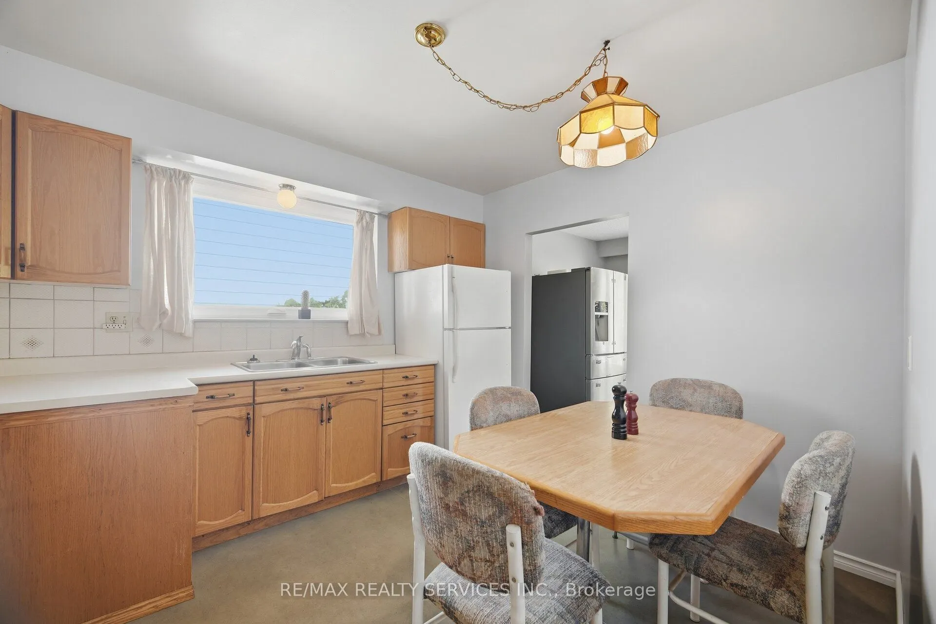 49 Ferndale Crescent