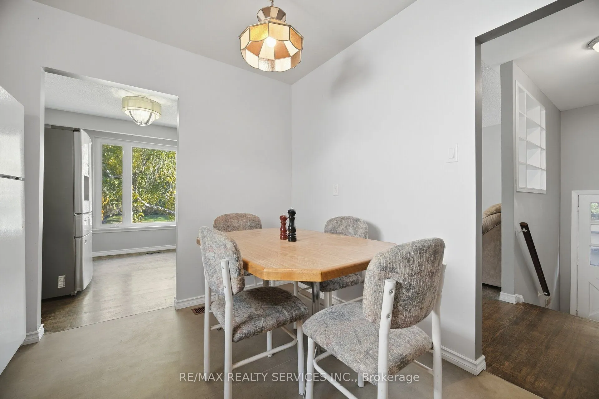 49 Ferndale Crescent