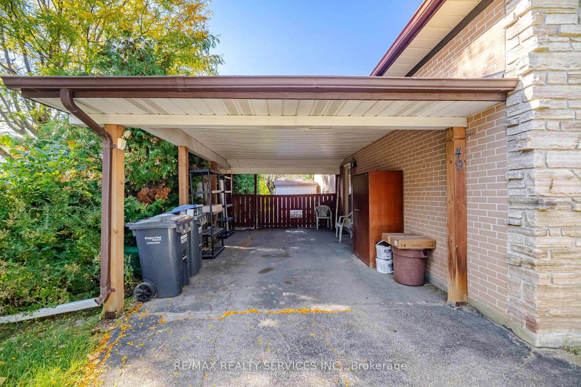 49 Ferndale Crescent