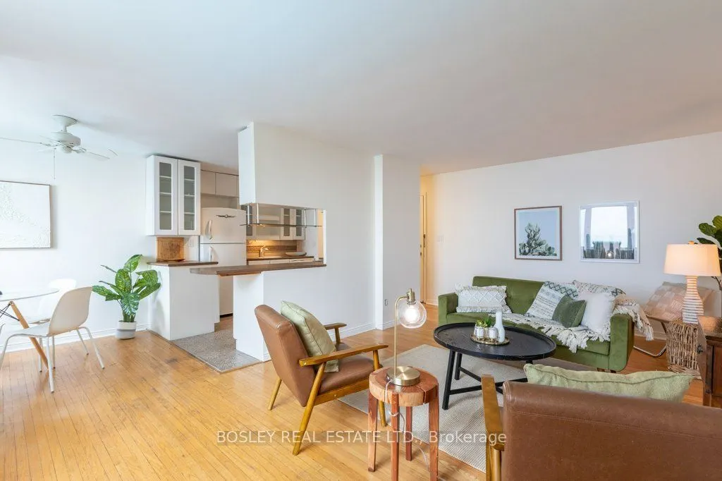 2693 Lakeshore Boulevard W #1