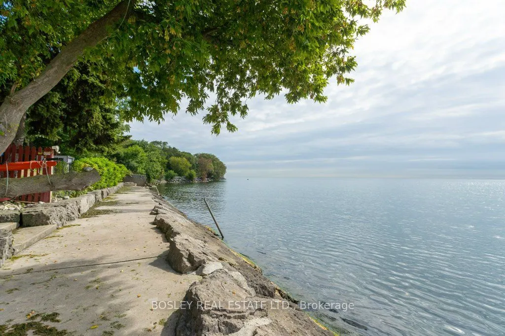 2693 Lakeshore Boulevard W #1