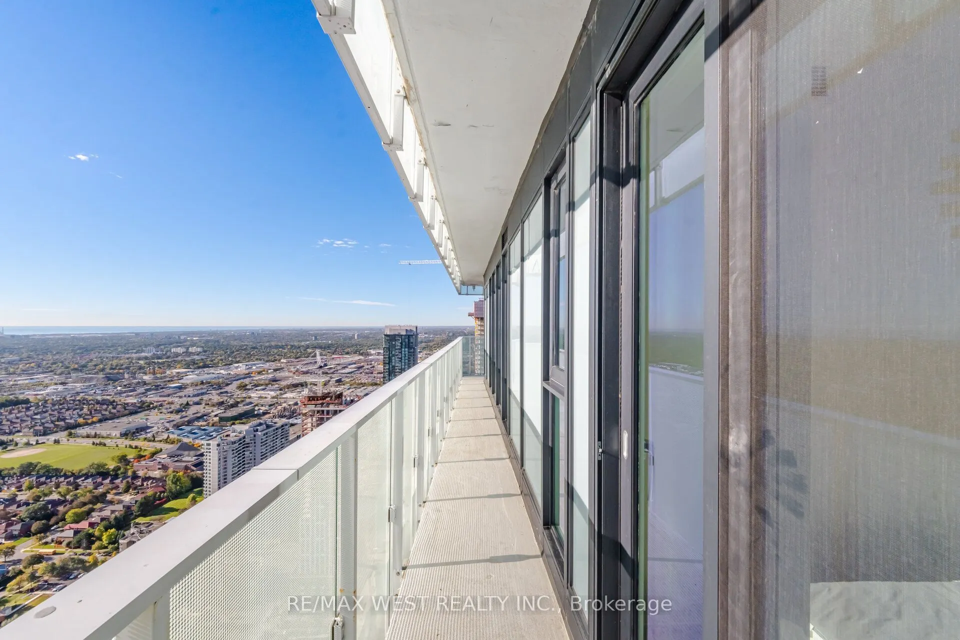 3900 Confederation Parkway #5104