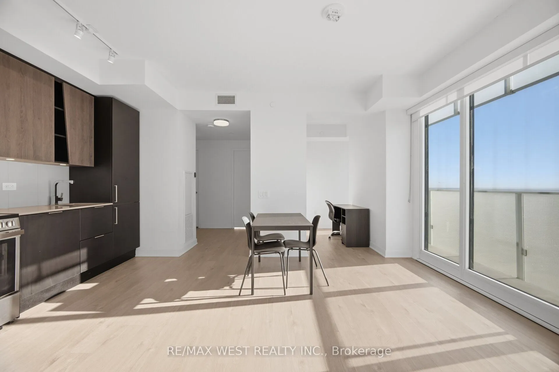 3900 Confederation Parkway #5104
