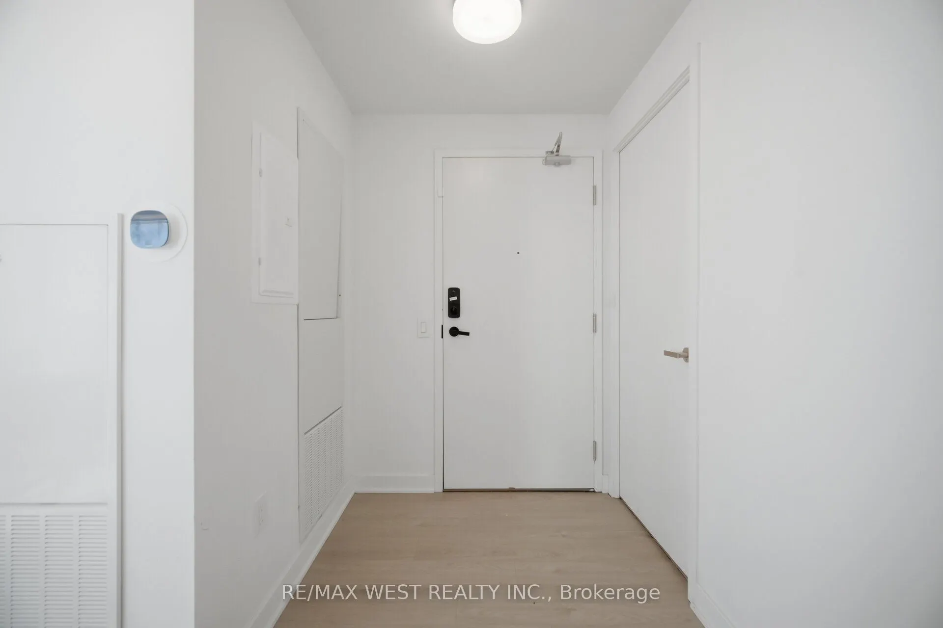 3900 Confederation Parkway #5104