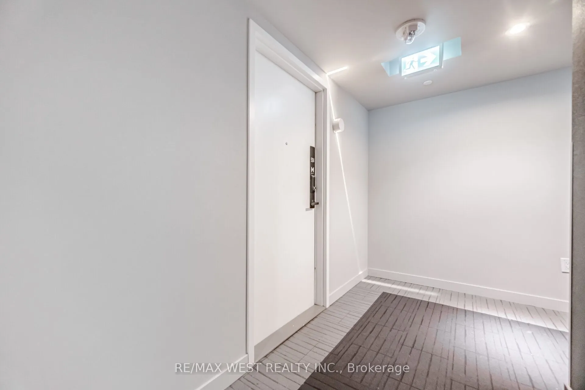 3900 Confederation Parkway #5104