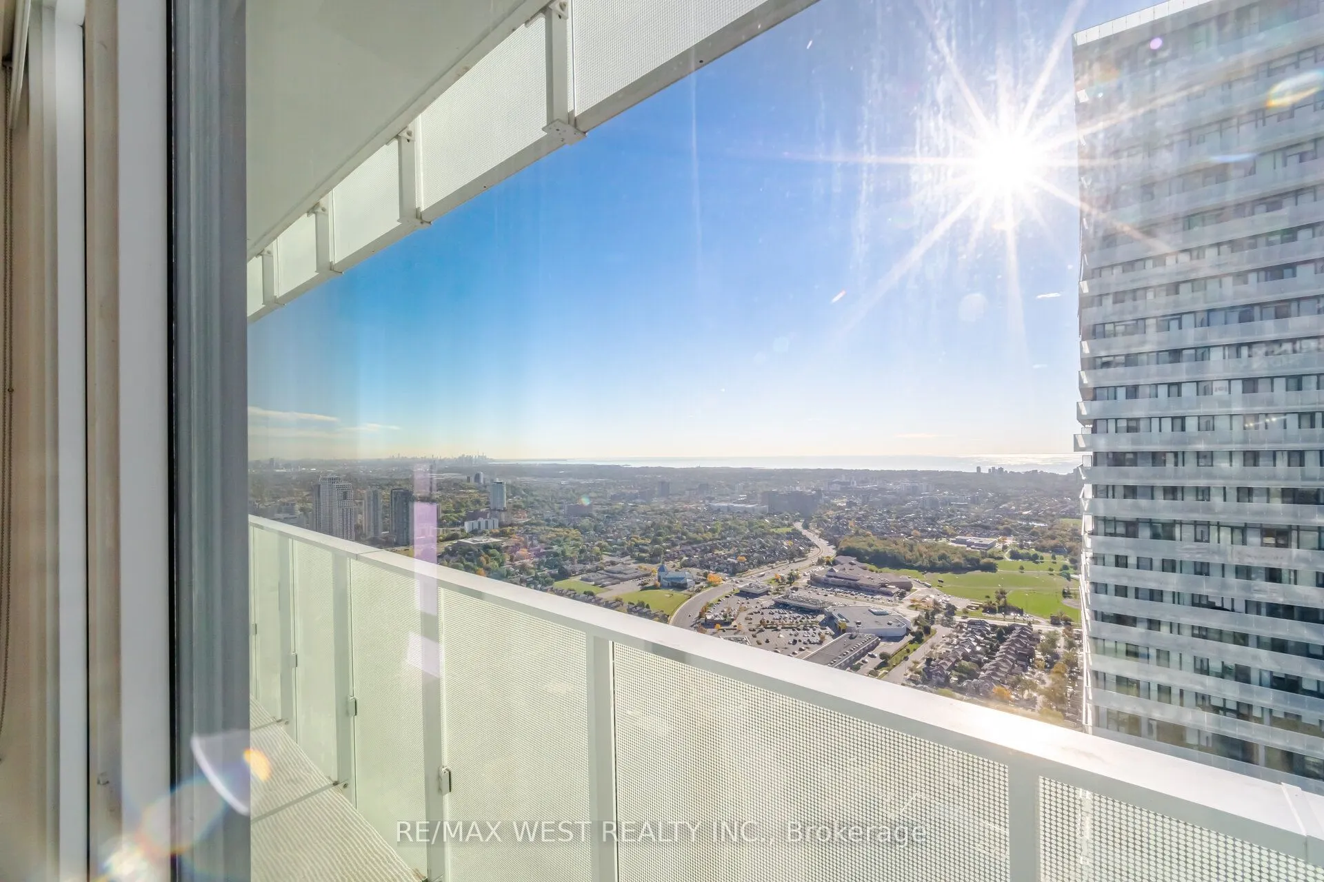 3900 Confederation Parkway #5104