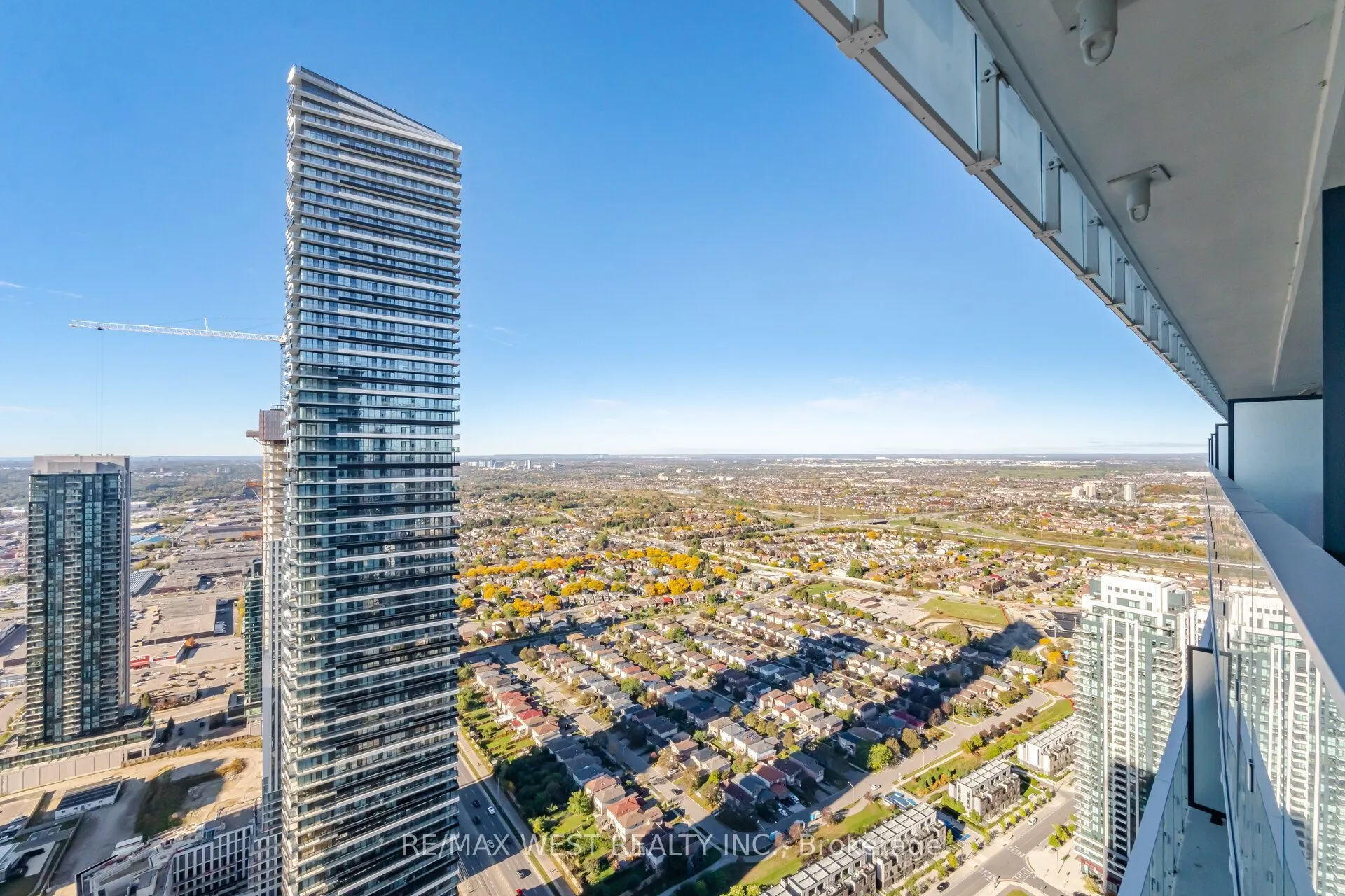 3900 Confederation Parkway #5104