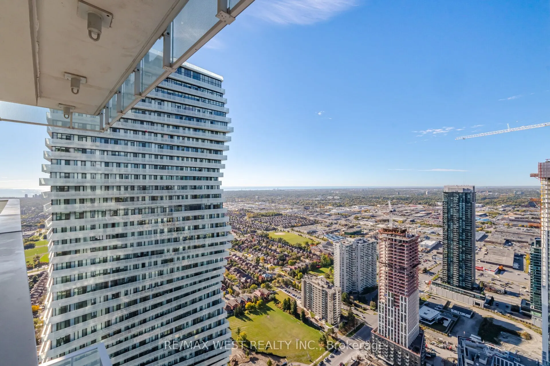 3900 Confederation Parkway #5104