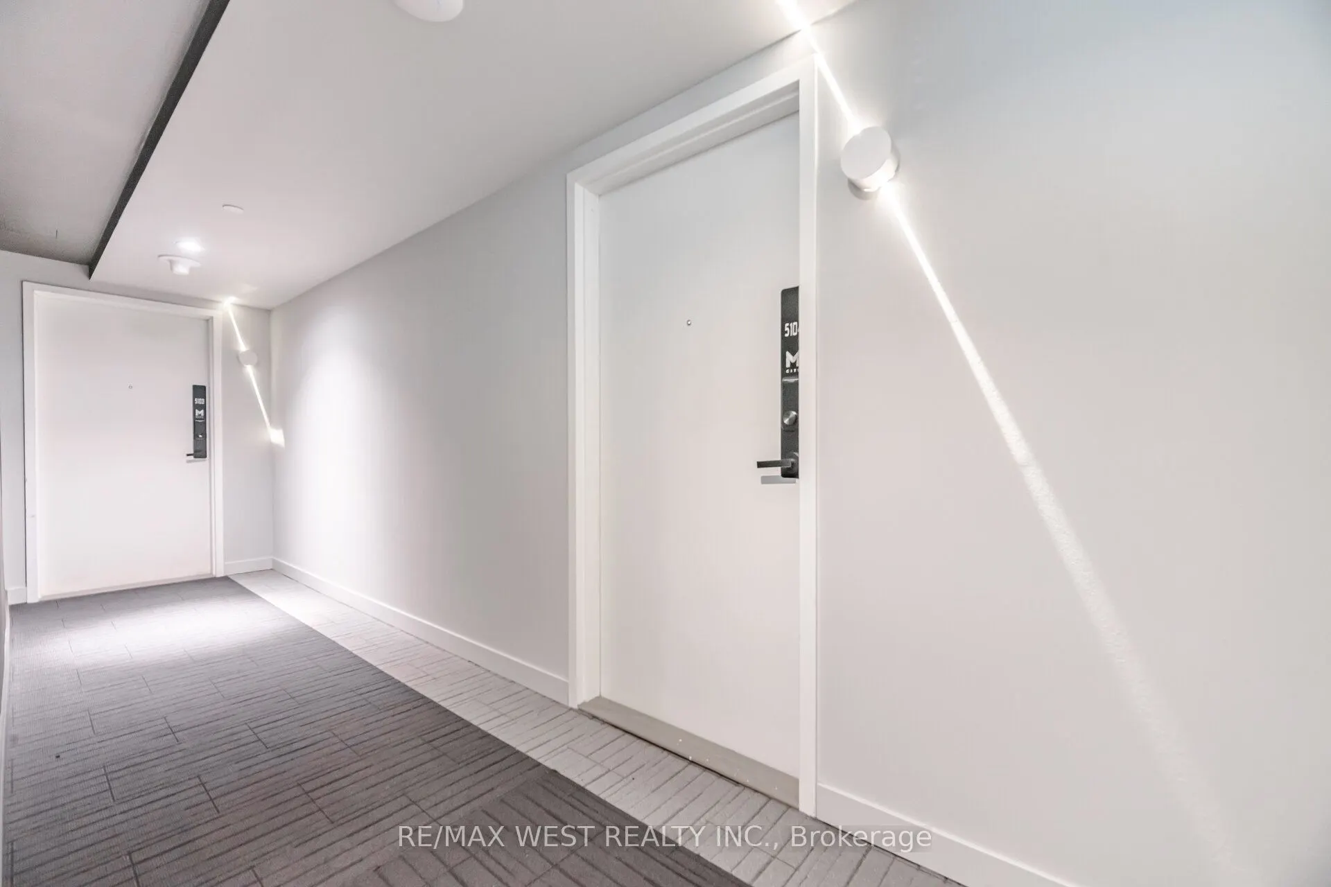 3900 Confederation Parkway #5104