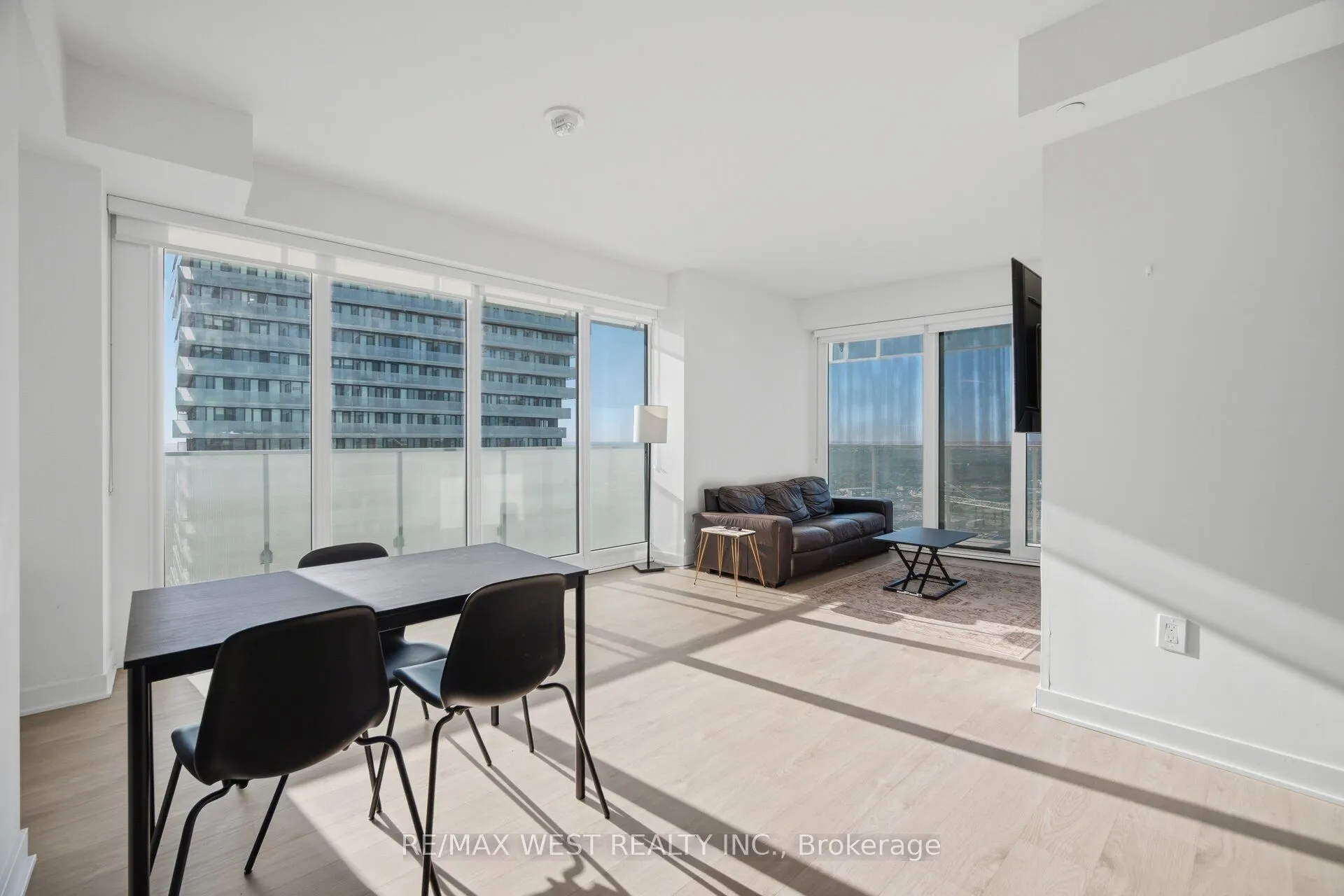 3900 Confederation Parkway #5104