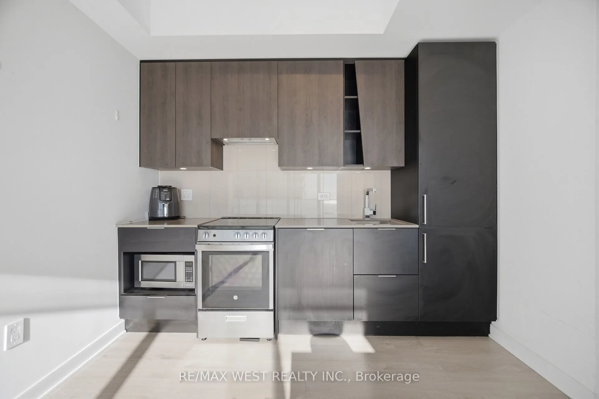 3900 Confederation Parkway #5104