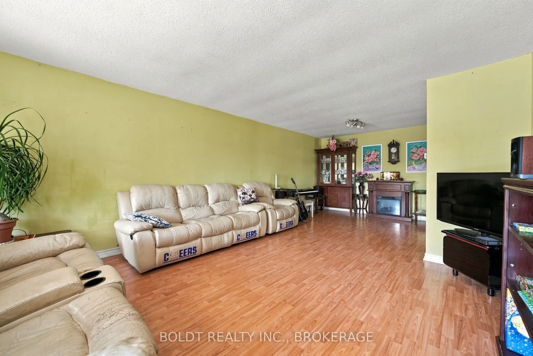 2554 Cobbinshaw Circle