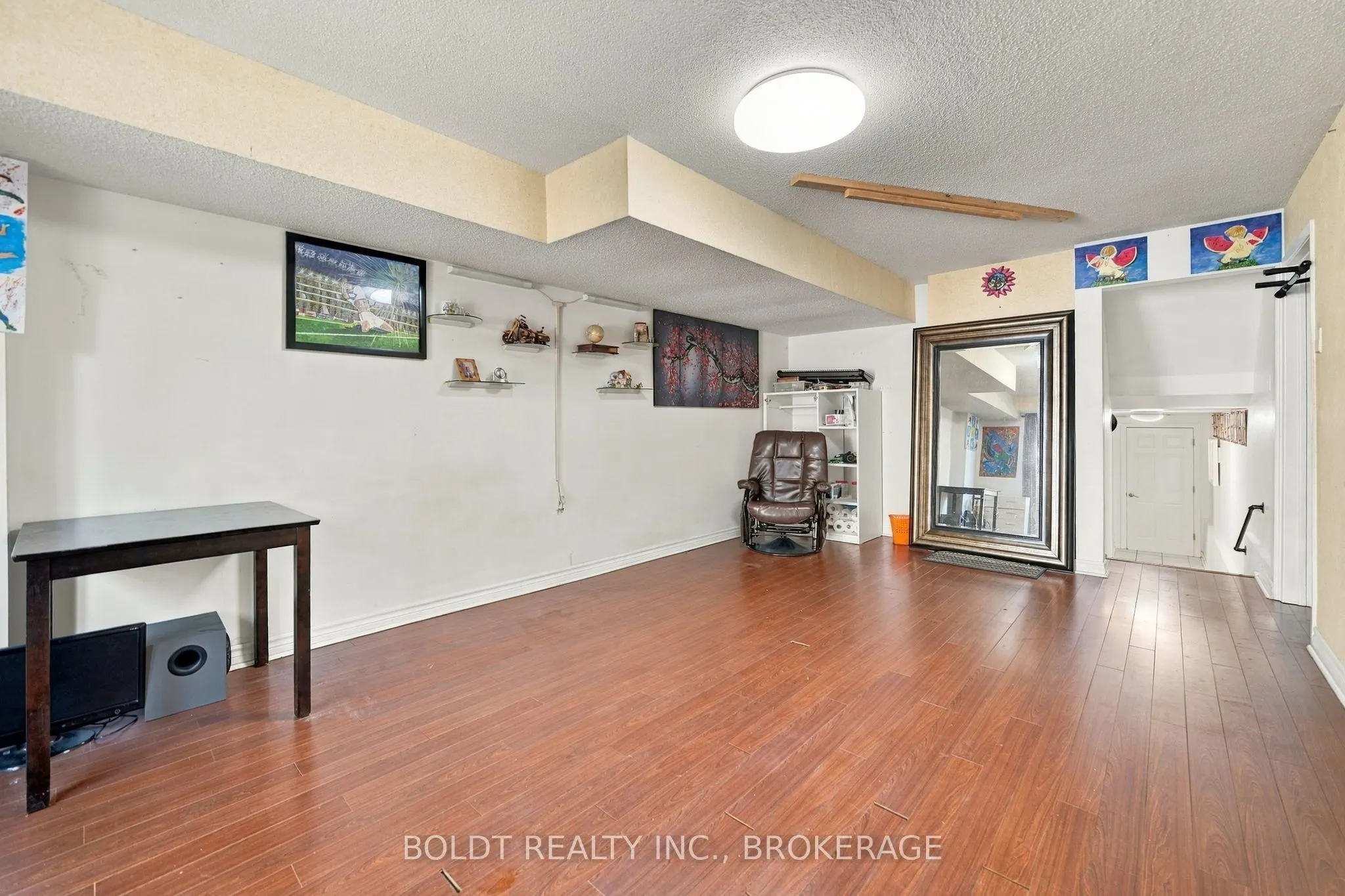 2554 Cobbinshaw Circle