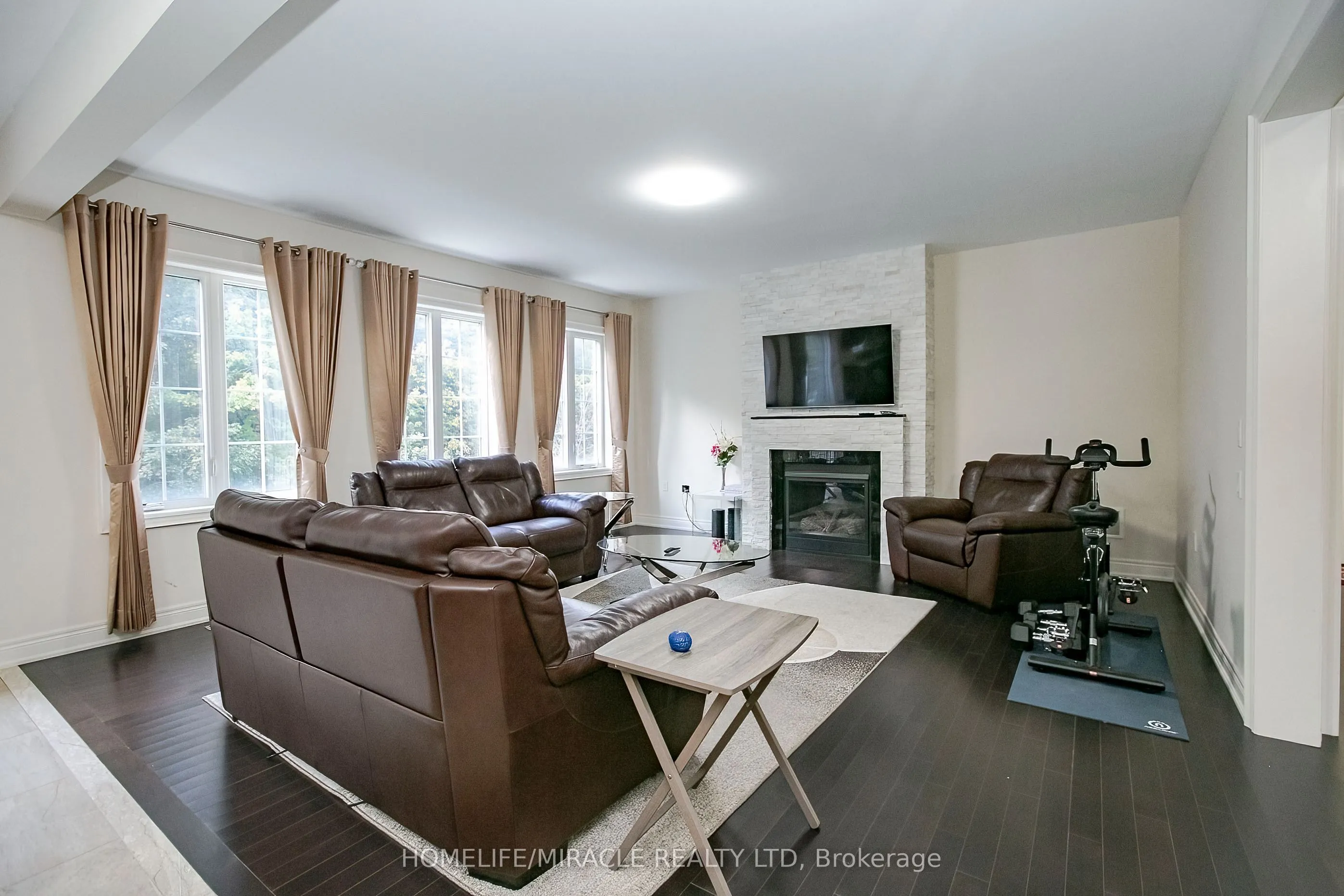 30 Brookwater Crescent