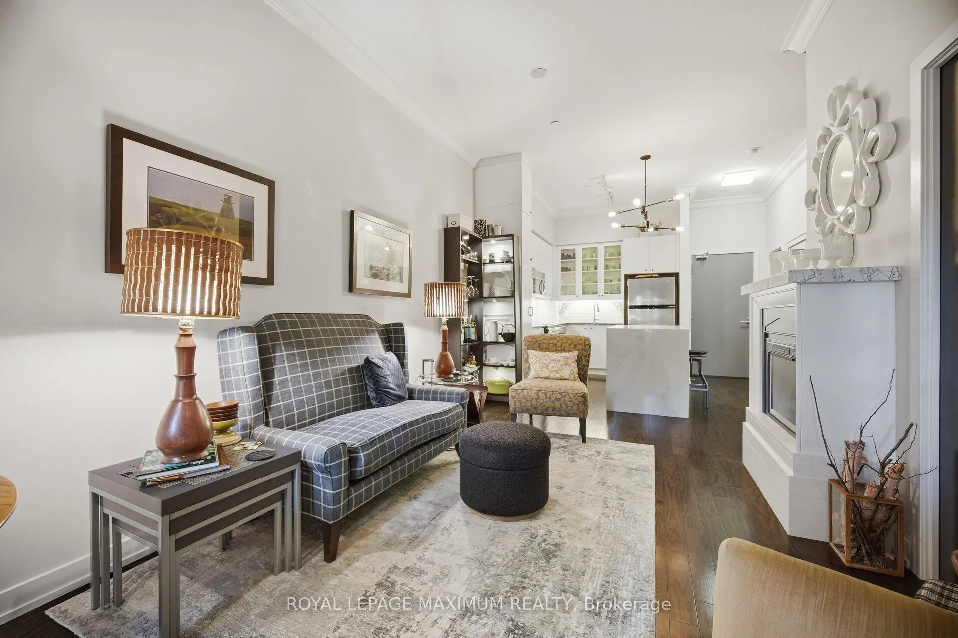 8 Fieldway Road #104