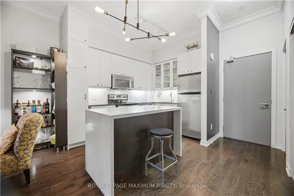 8 Fieldway Road #104