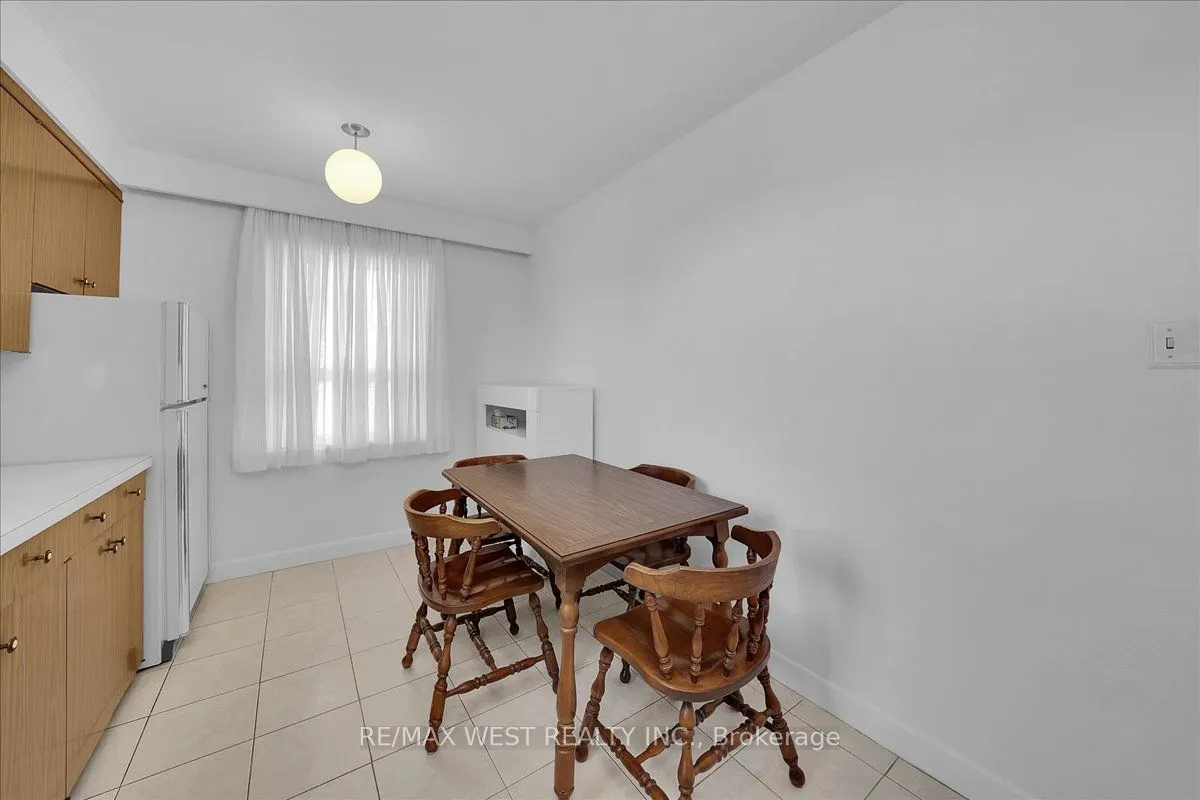 198 Rustic Road