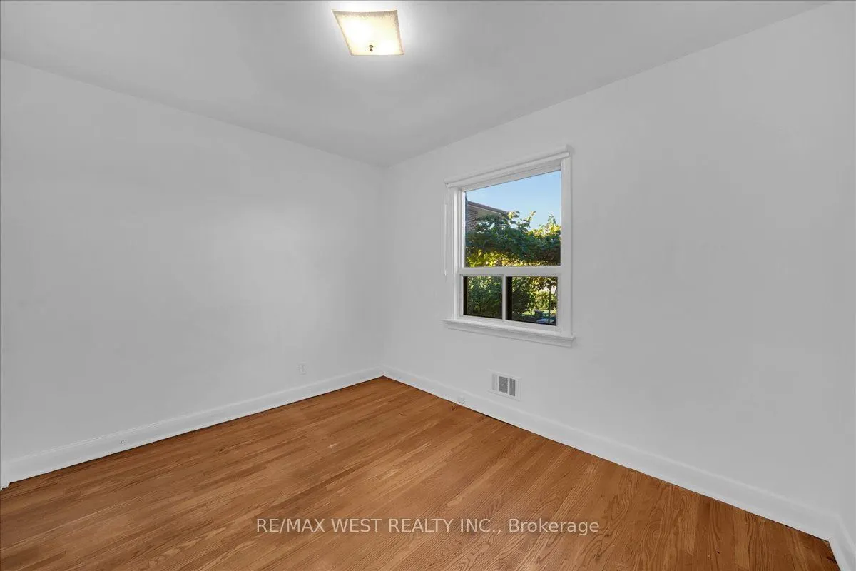 198 Rustic Road