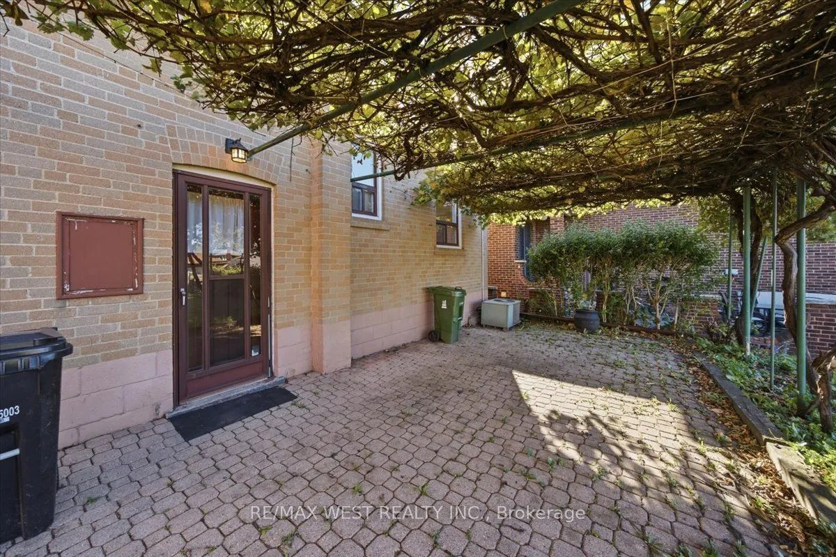 198 Rustic Road