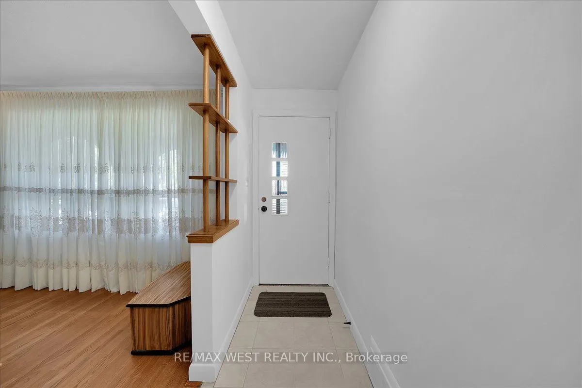 198 Rustic Road