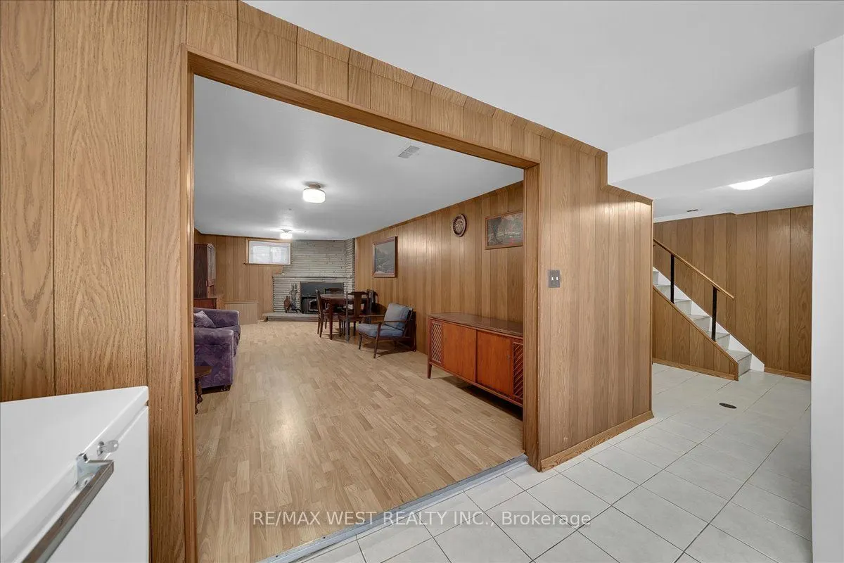 198 Rustic Road