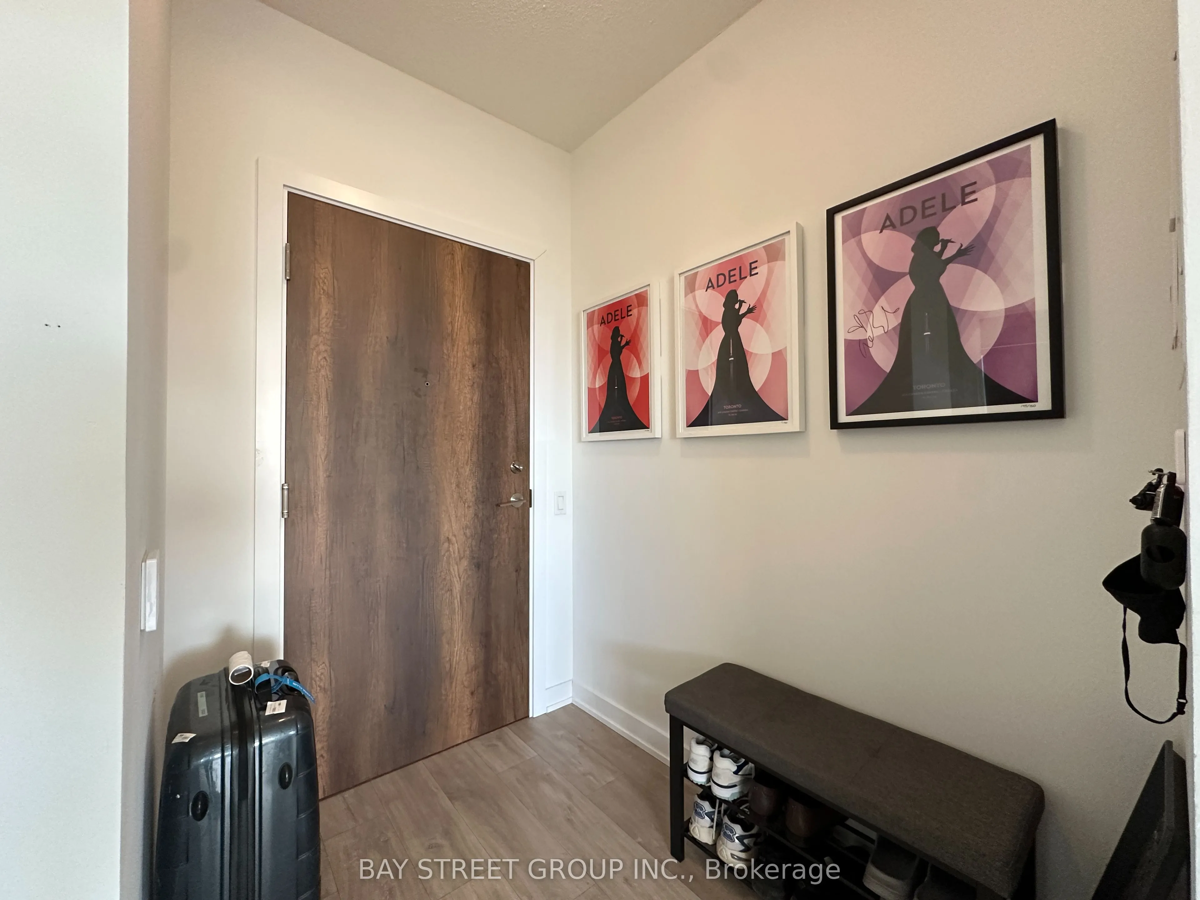 251 Manitoba Street #923