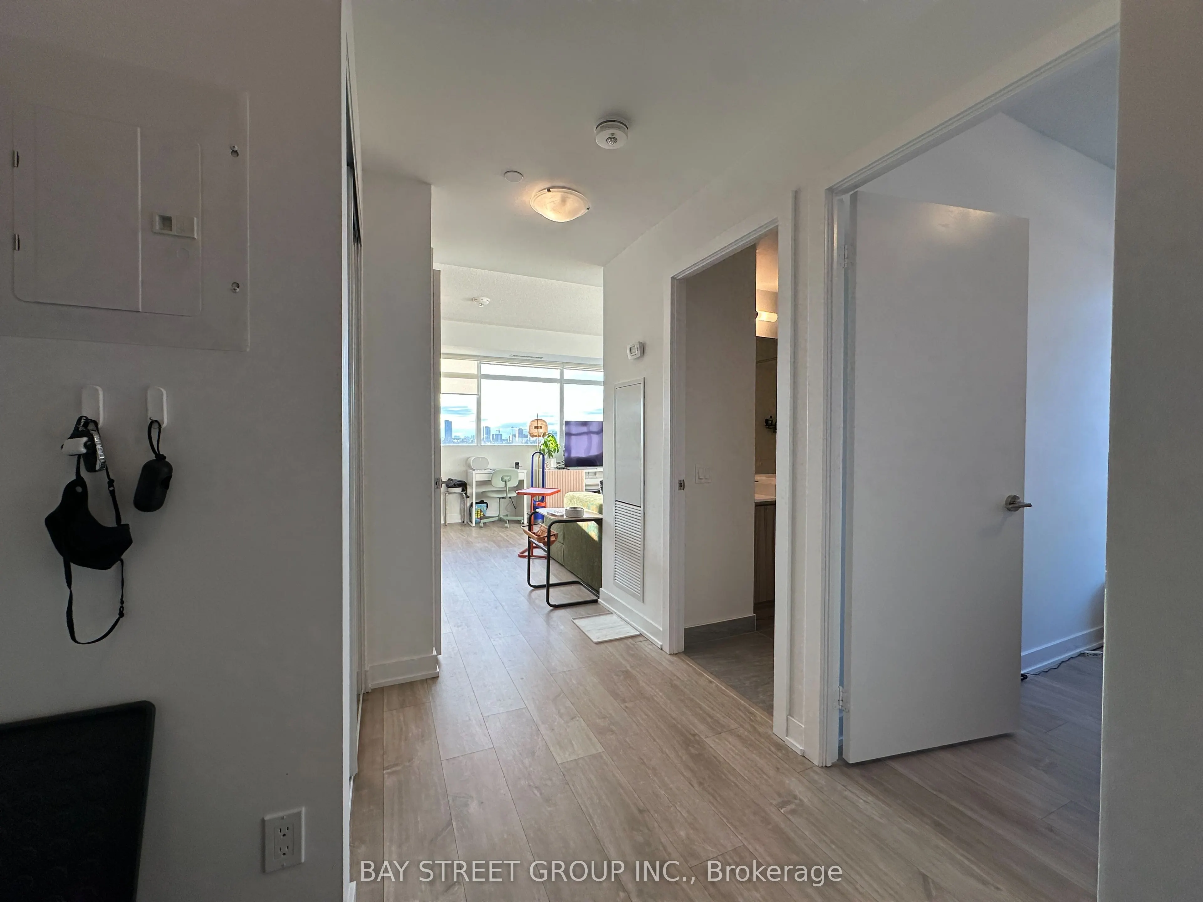 251 Manitoba Street #923