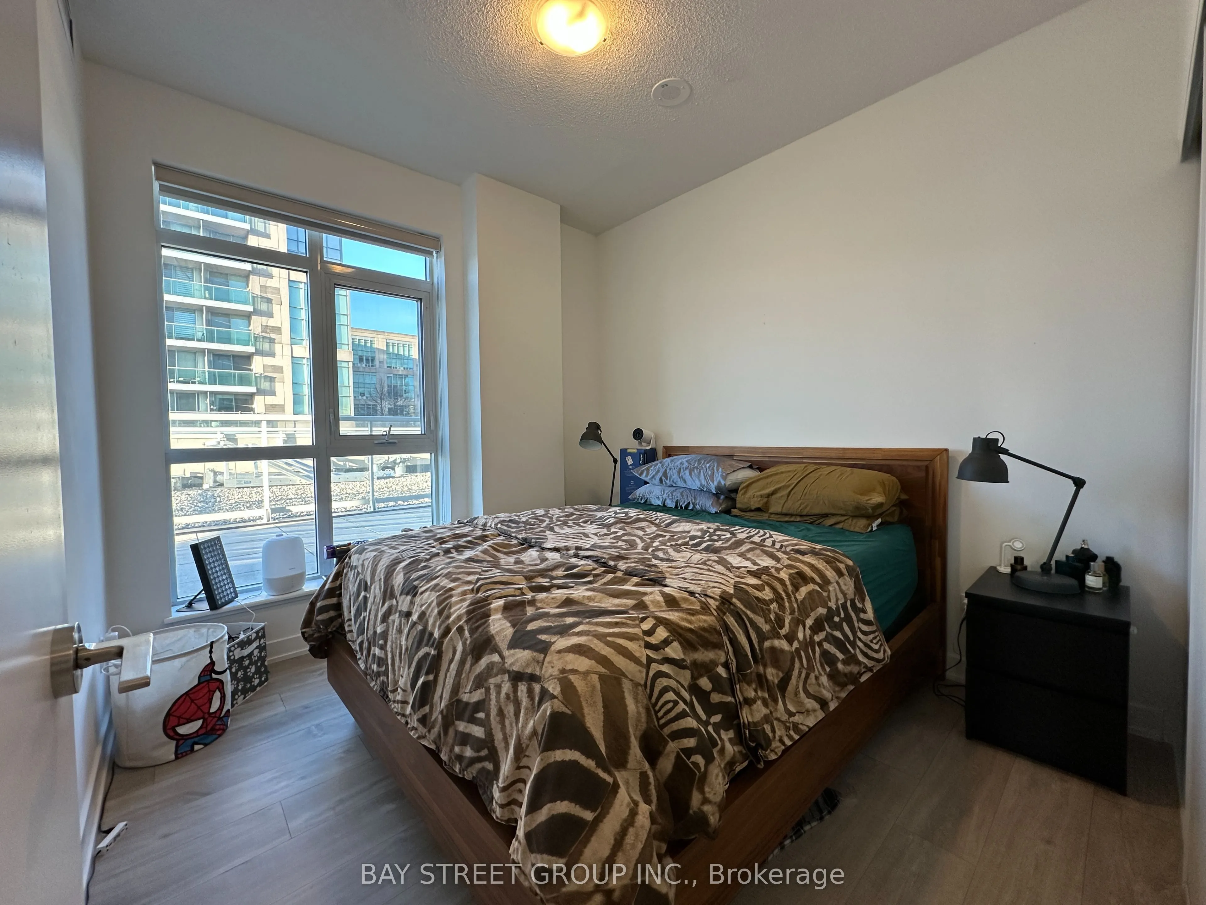 251 Manitoba Street #923