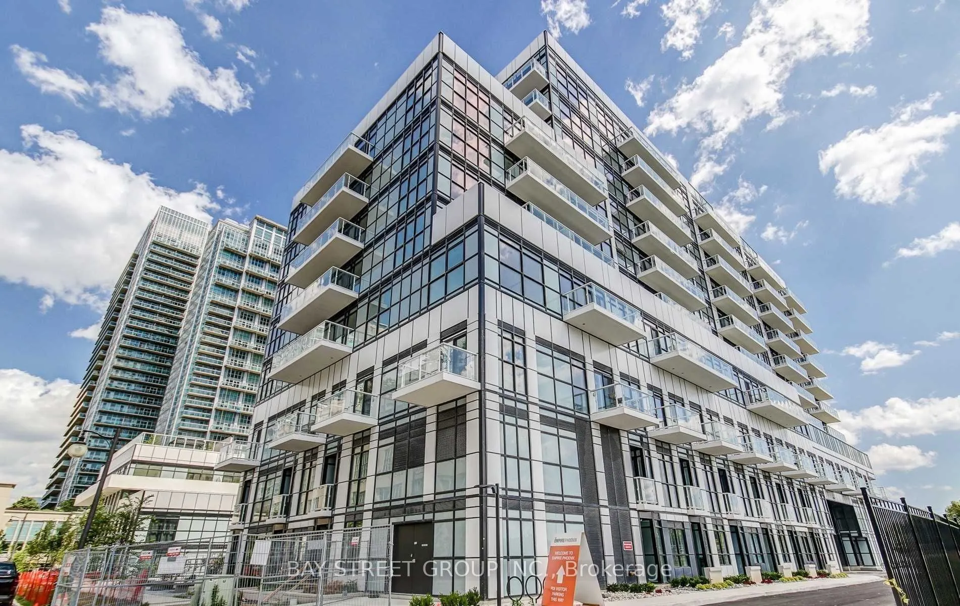 251 Manitoba Street #923