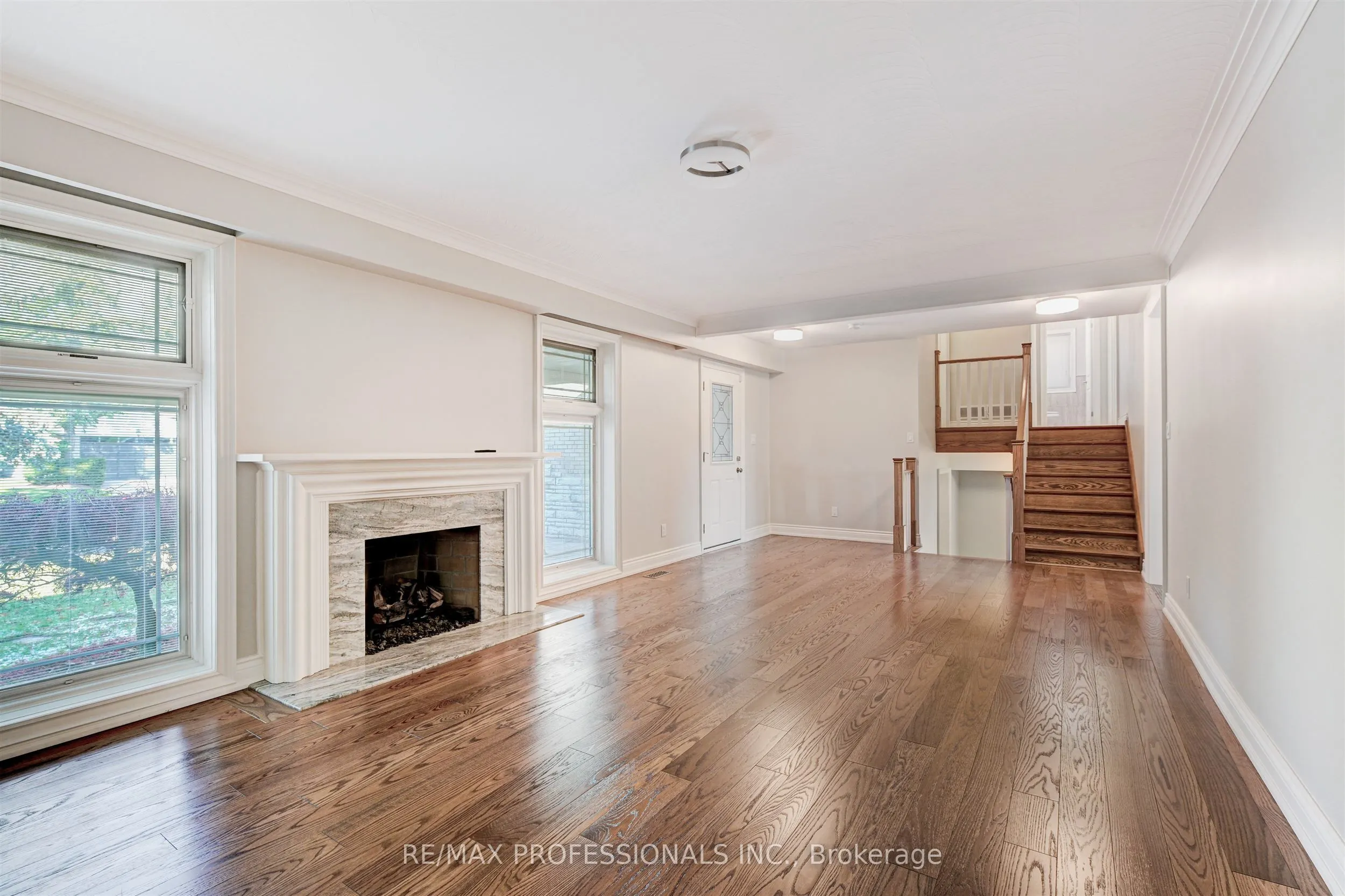 64 Ravensbourne Crescent