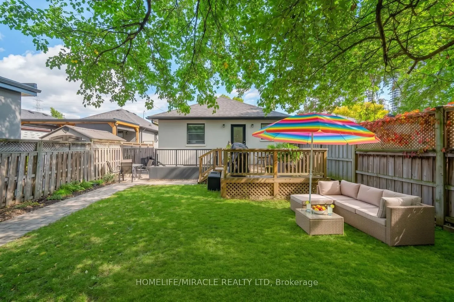 24 Acorn Avenue