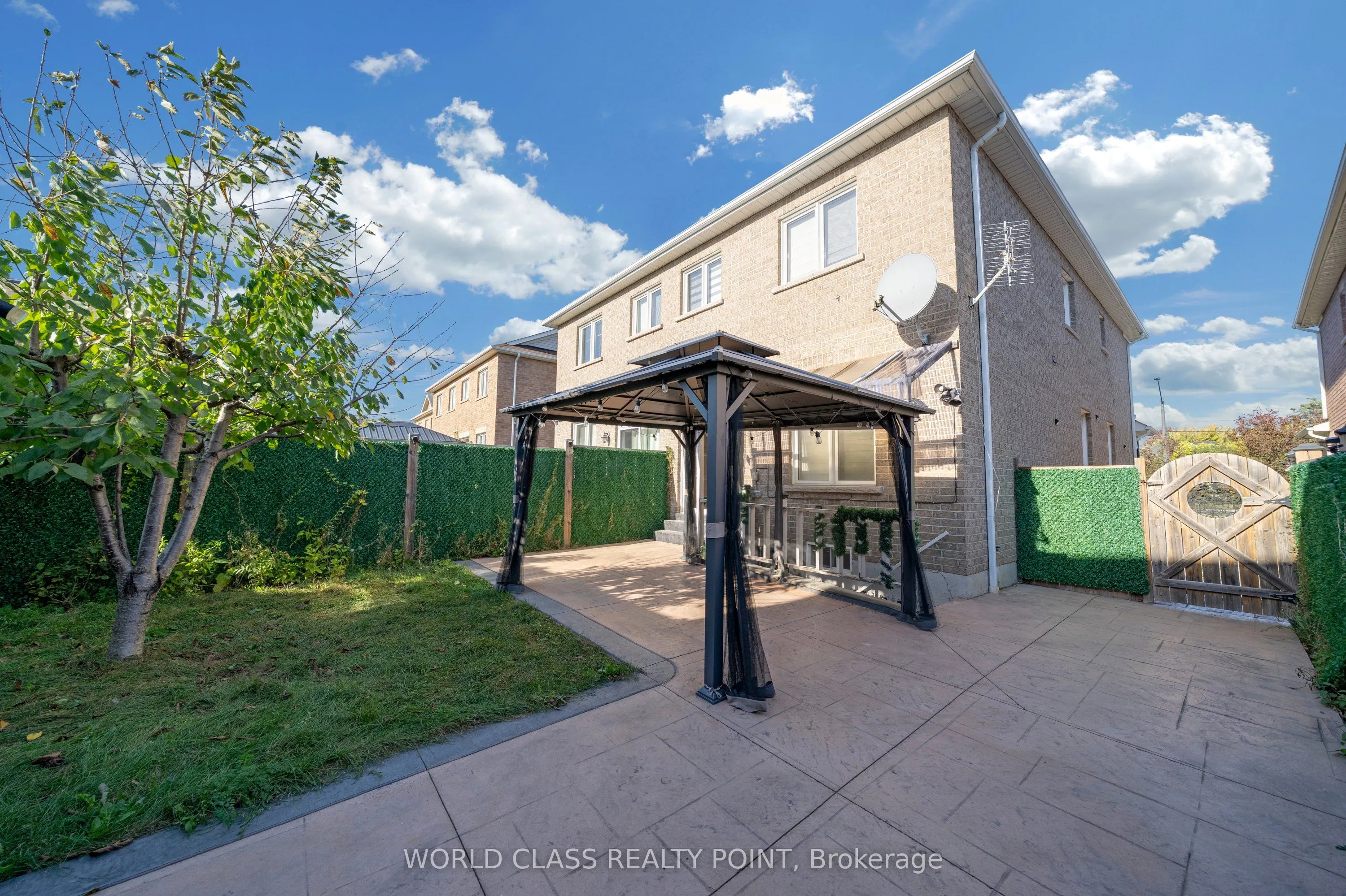 5529 Fudge Terrace
