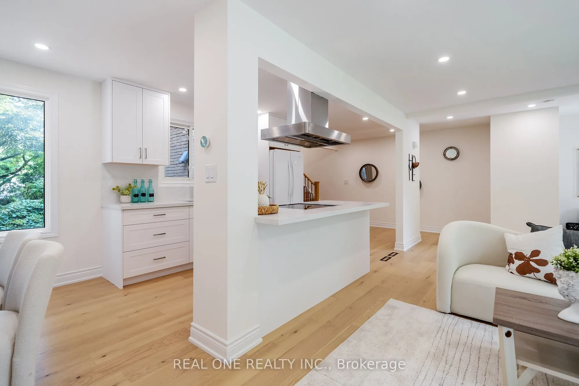3148 Bentworth Drive