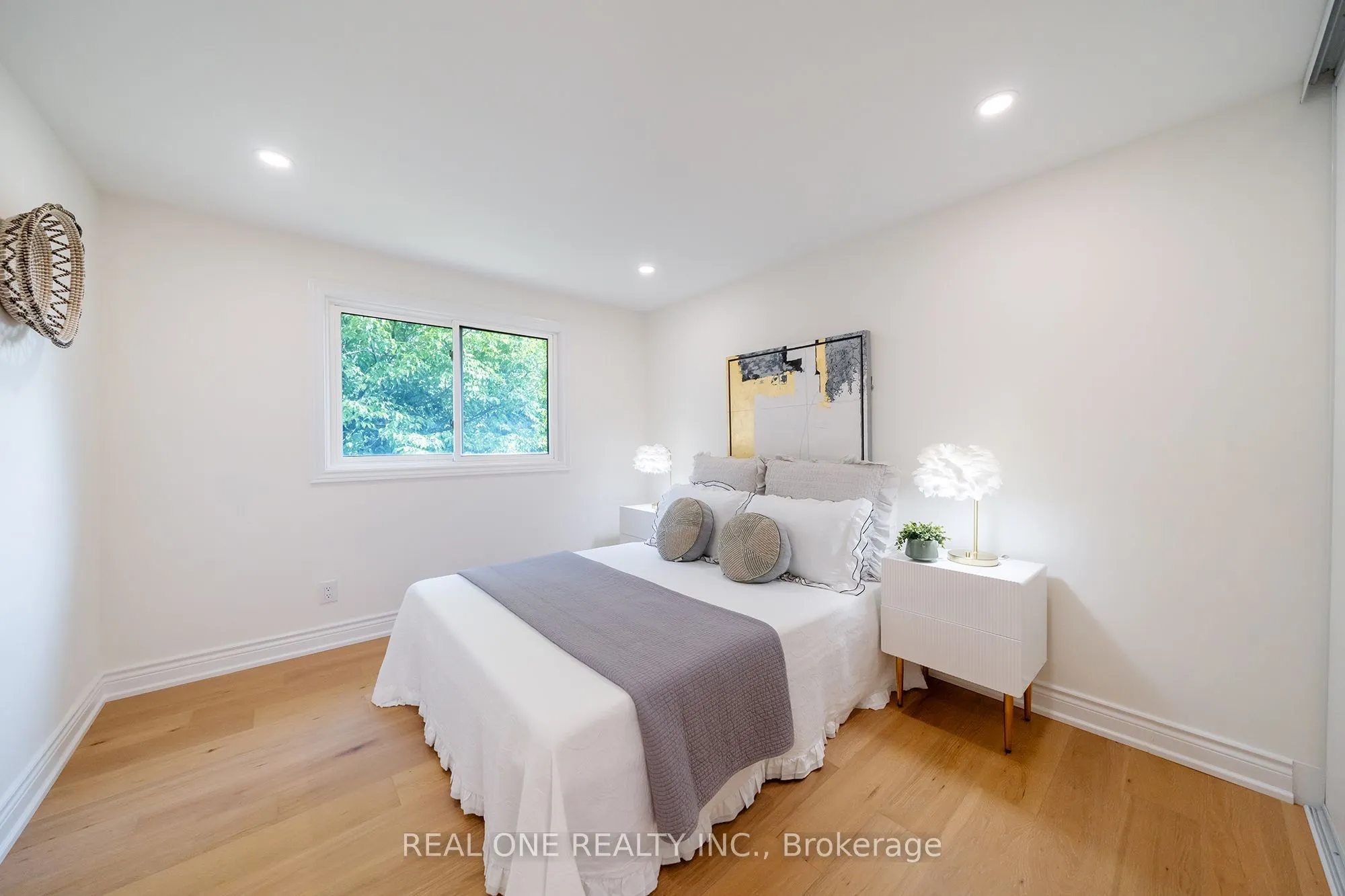 3148 Bentworth Drive