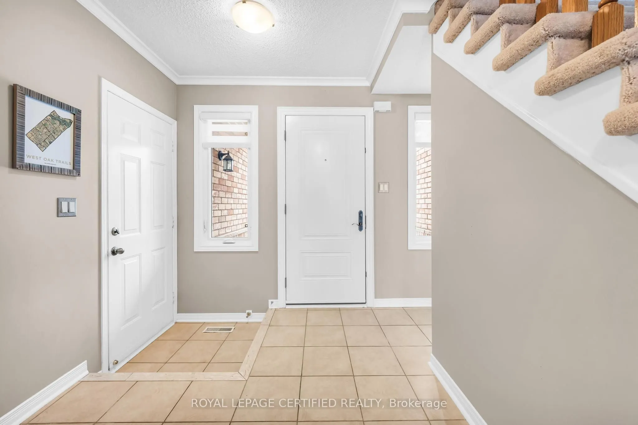 2493 Newcastle Crescent