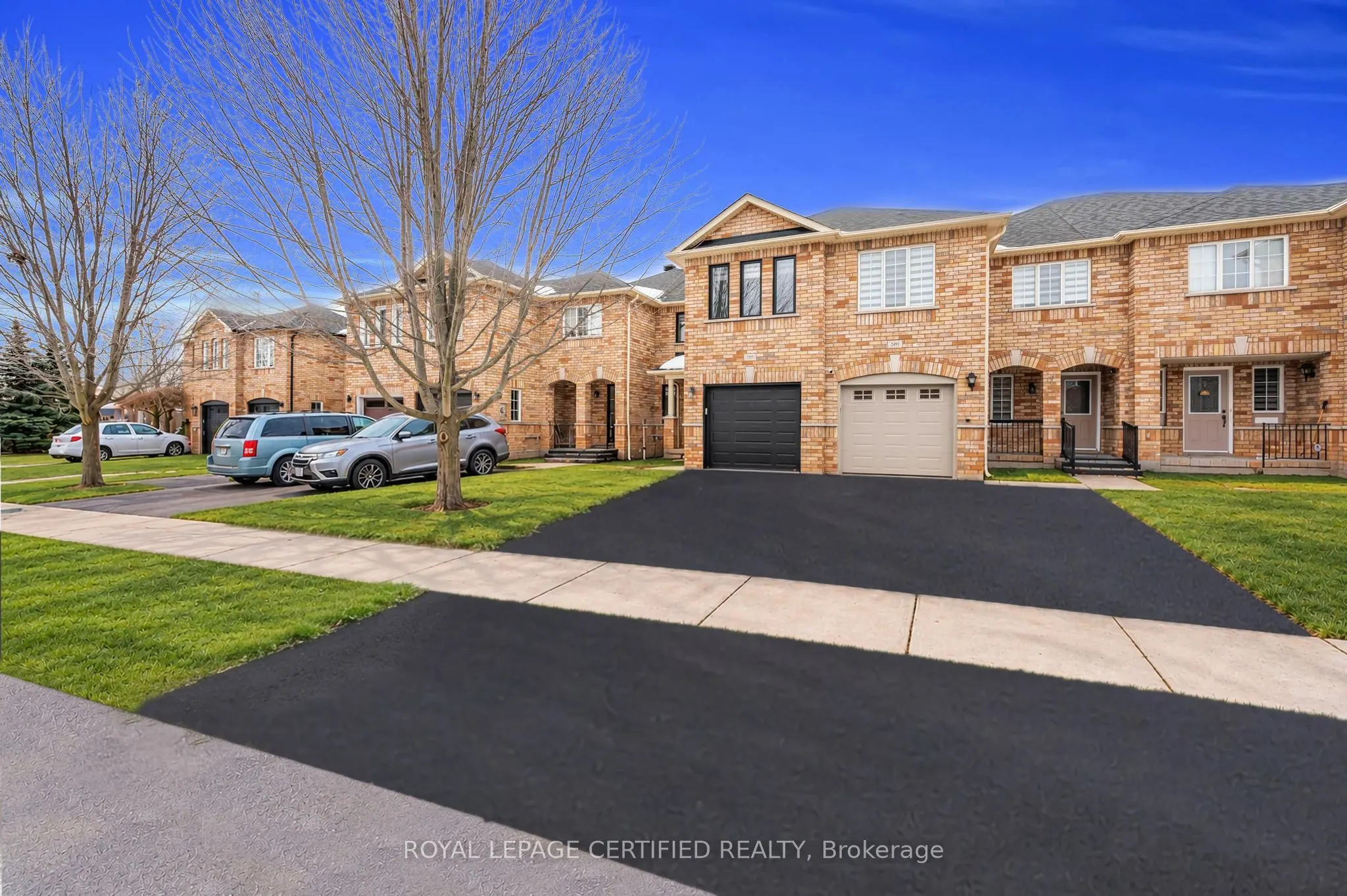 2493 Newcastle Crescent
