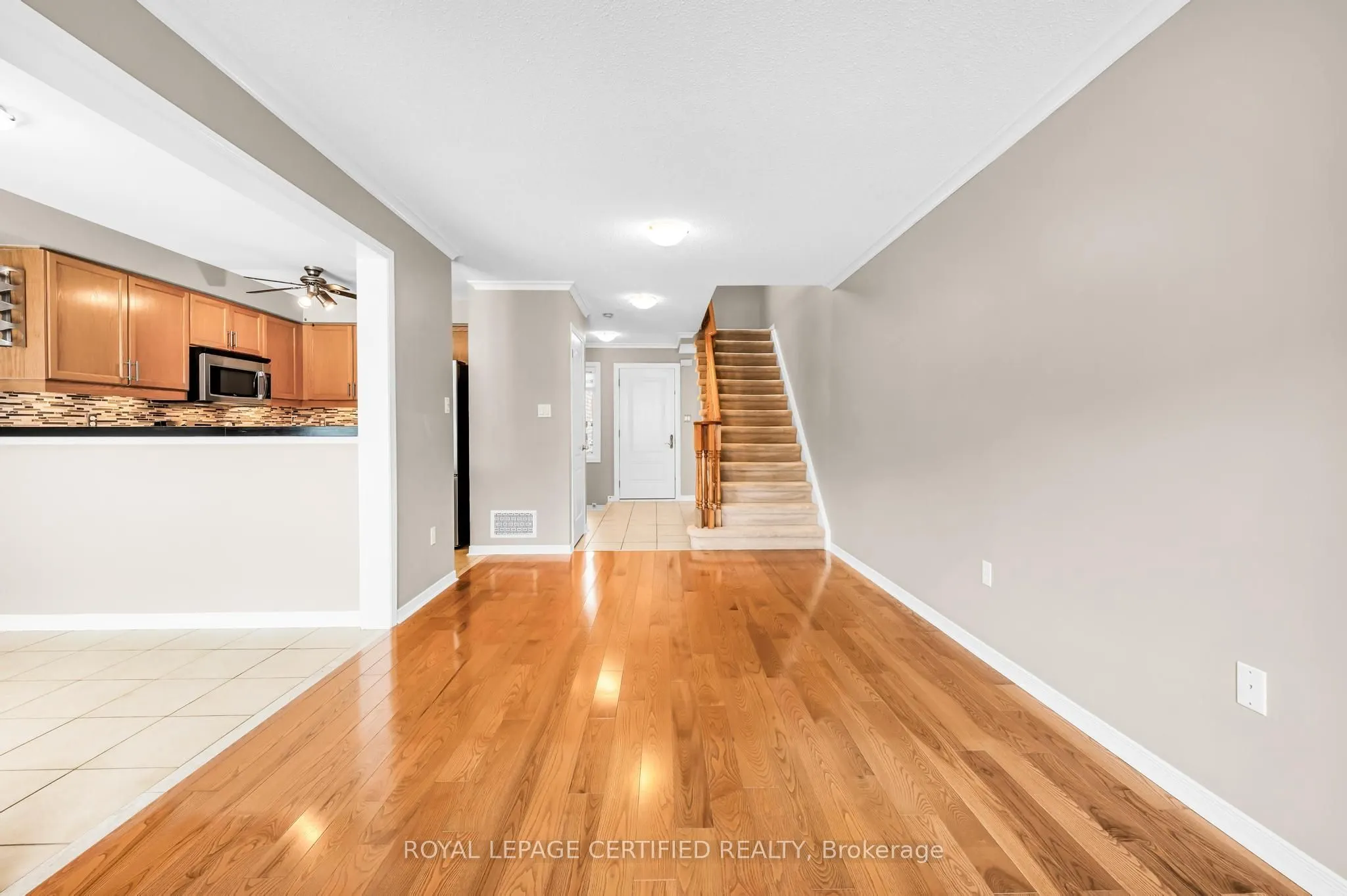 2493 Newcastle Crescent