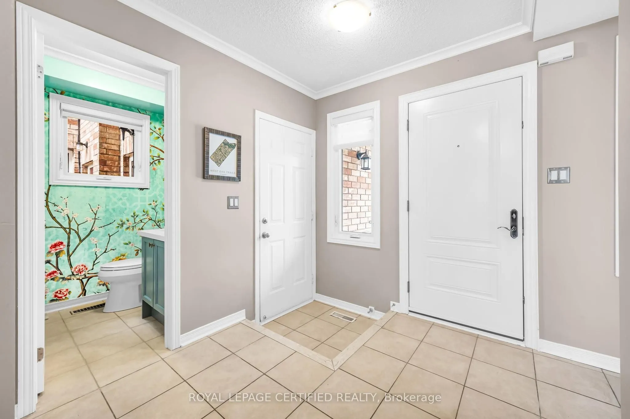 2493 Newcastle Crescent