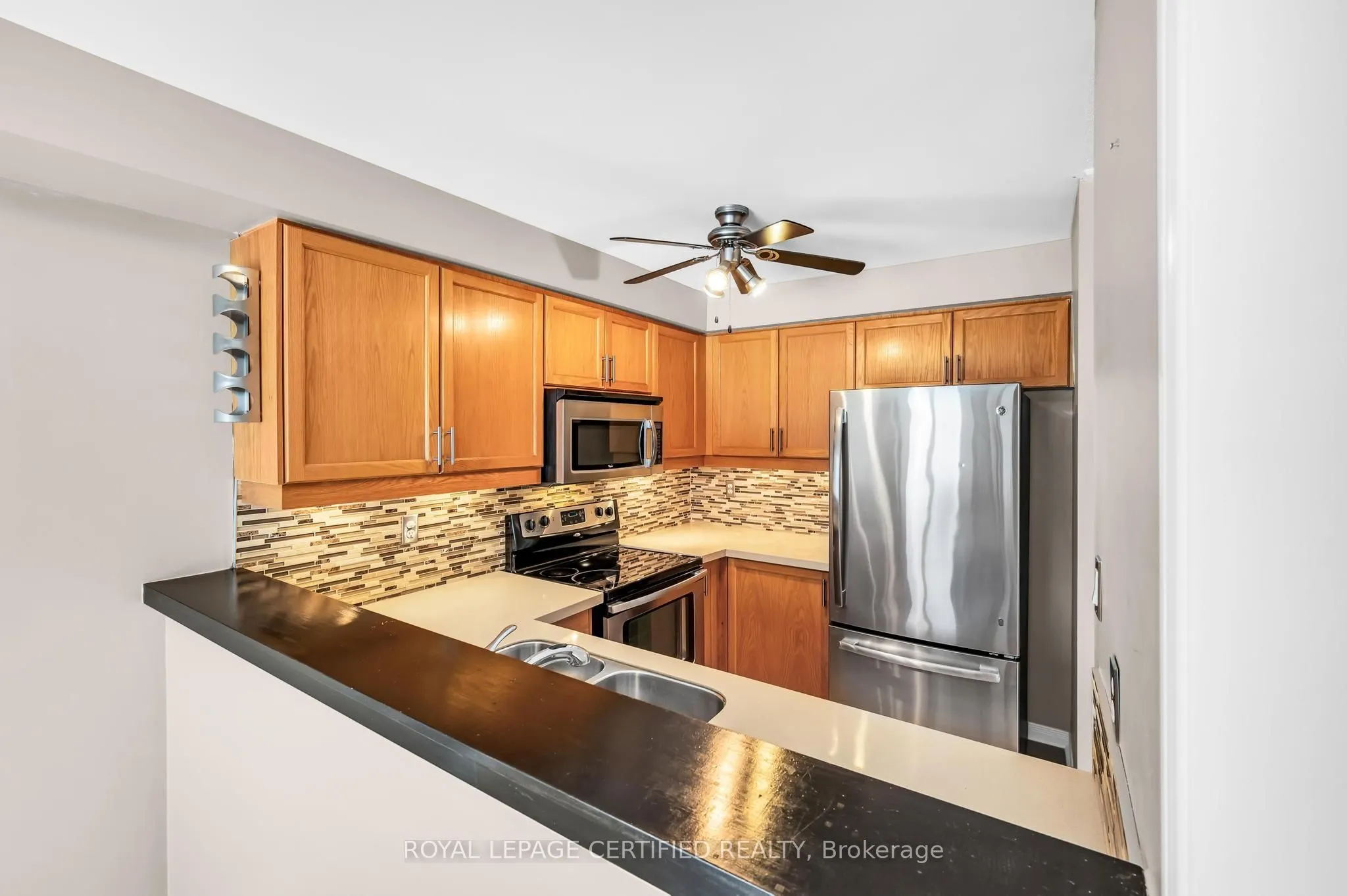 2493 Newcastle Crescent