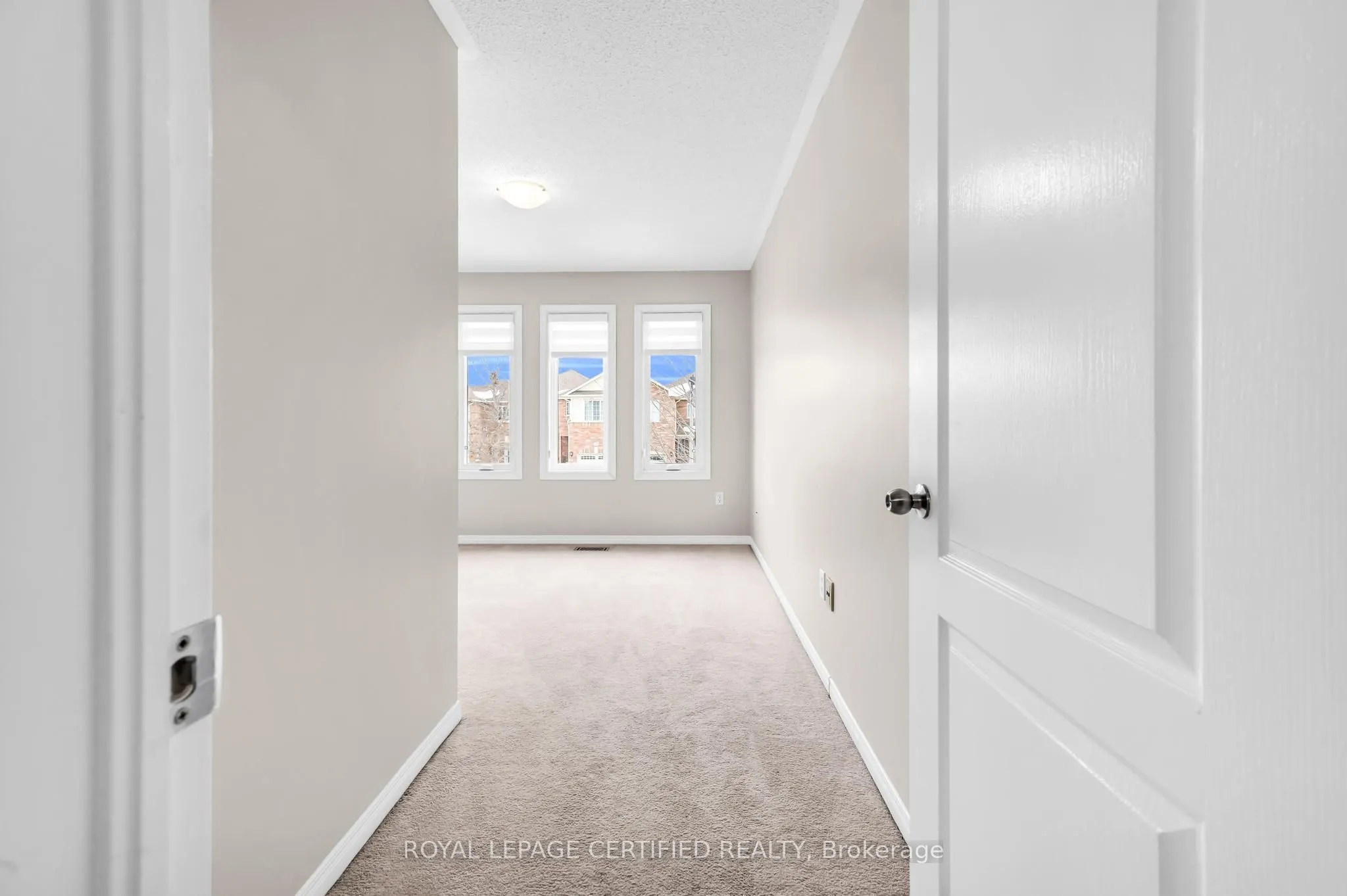 2493 Newcastle Crescent