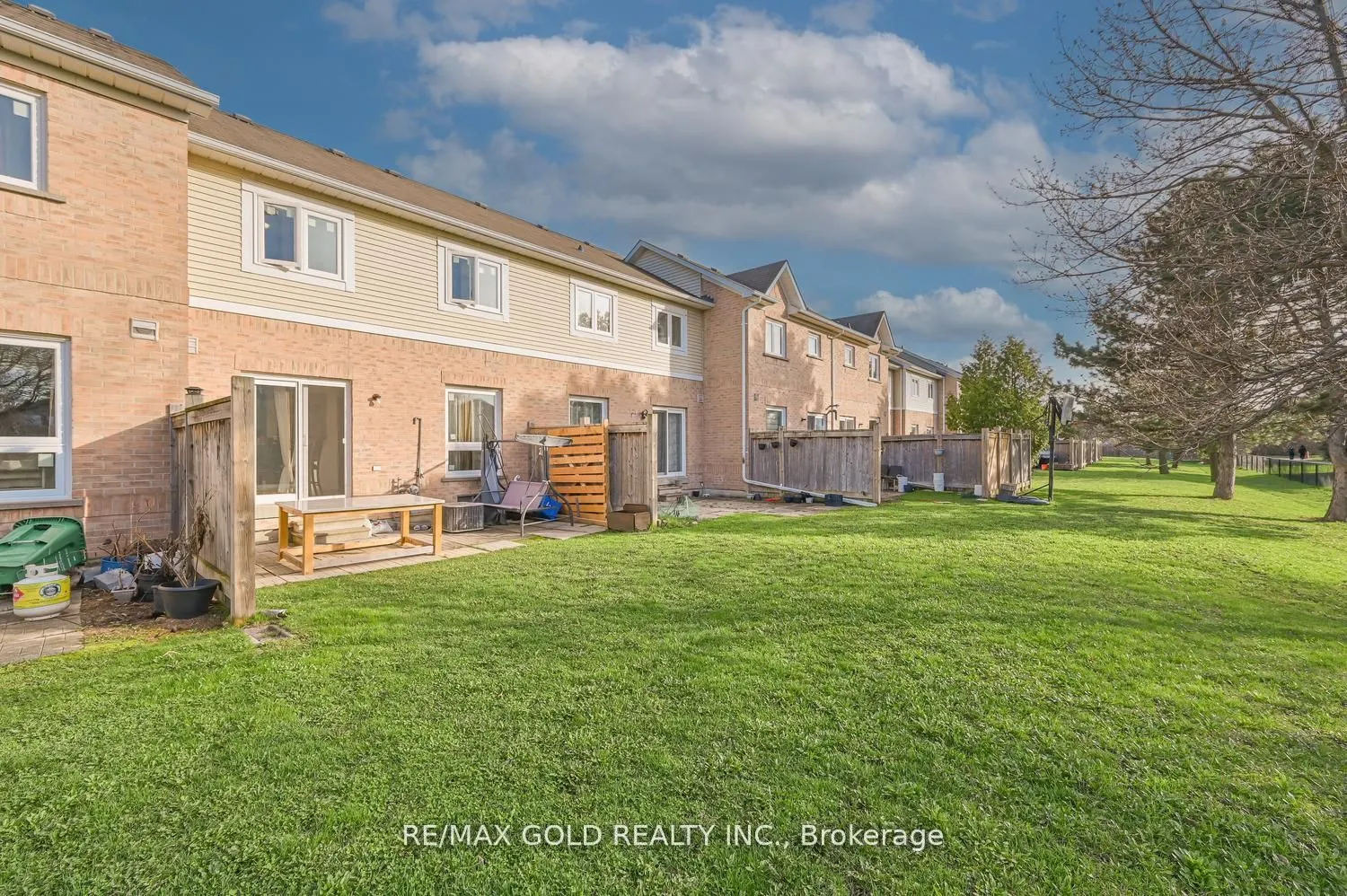 30 Wickstead Court #15