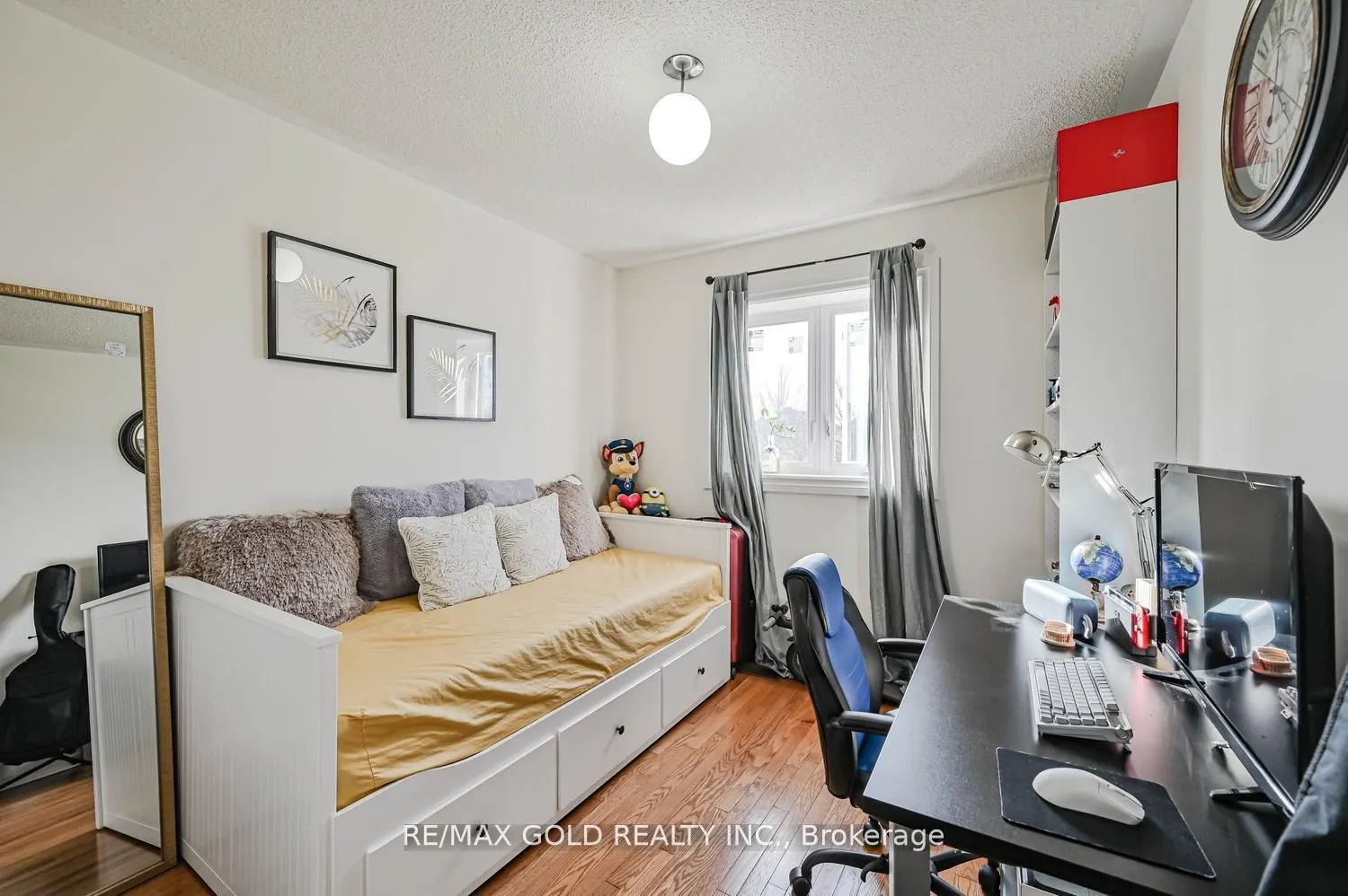 30 Wickstead Court #15