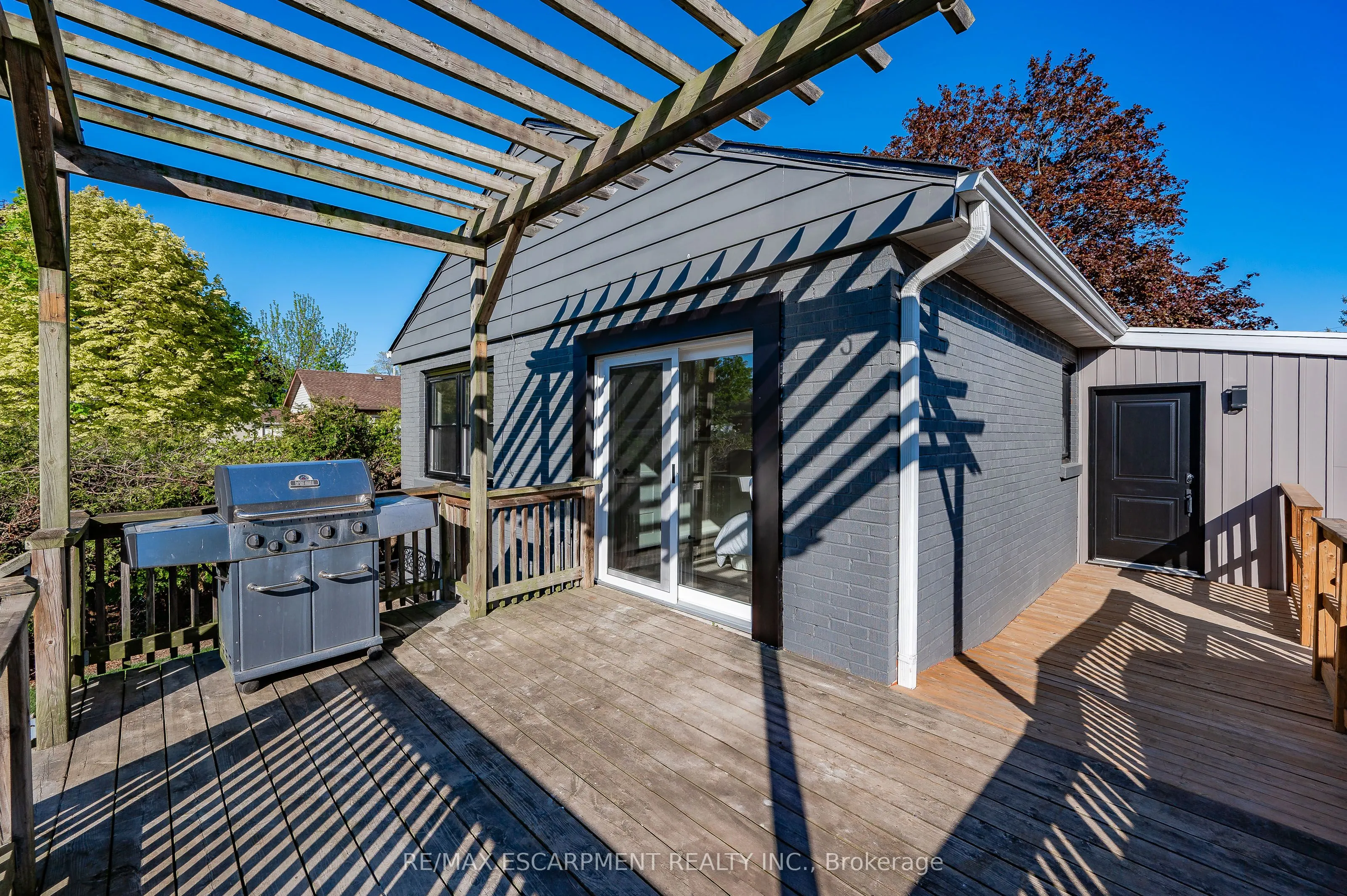 1041 Shepherd's Drive