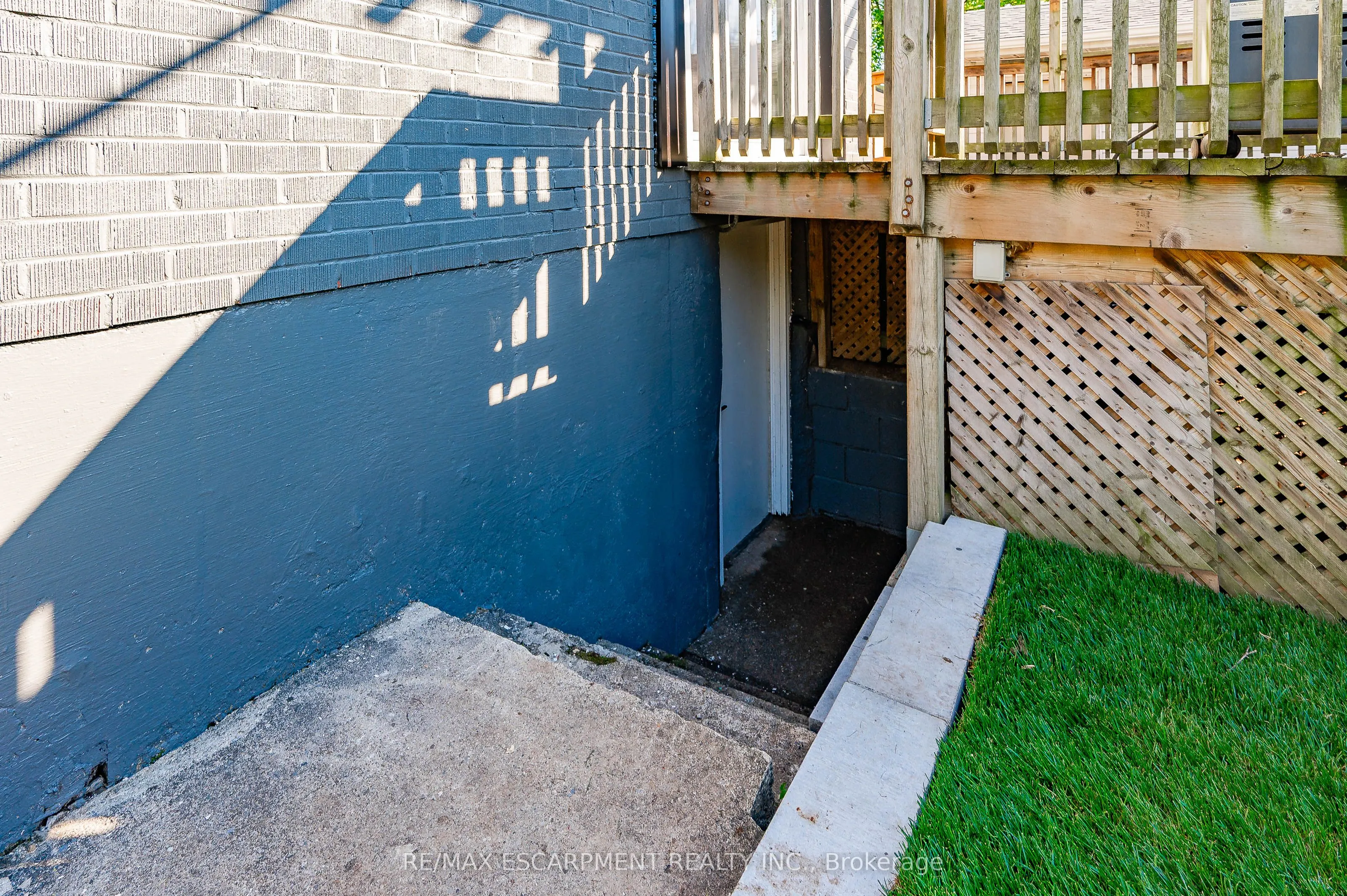 1041 Shepherd's Drive