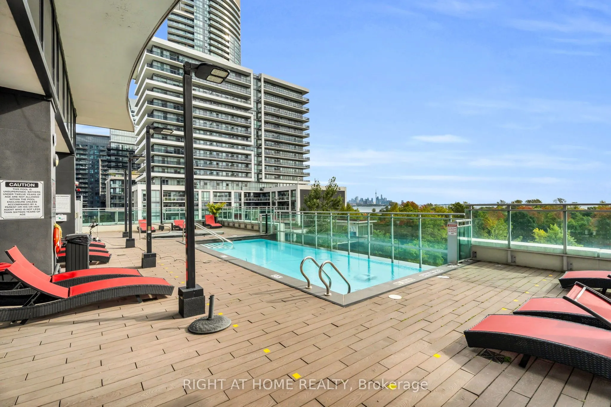 33 Shore Breeze Drive #2304